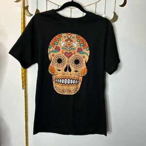 Sugar skull graphic Tee M